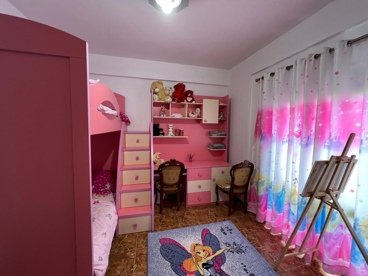 Entire Apartment Castle View بيرات المظهر الخارجي الصورة