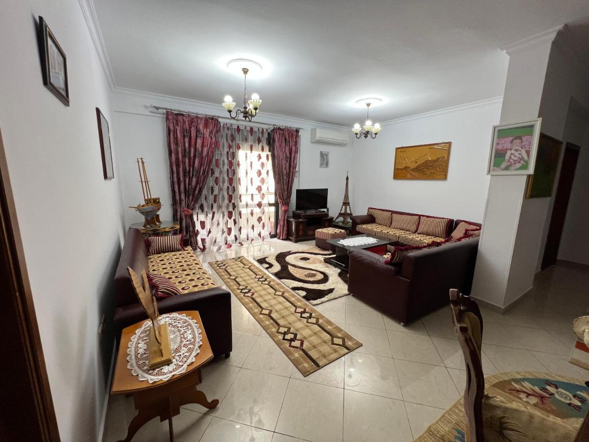 Entire Apartment Castle View بيرات المظهر الخارجي الصورة
