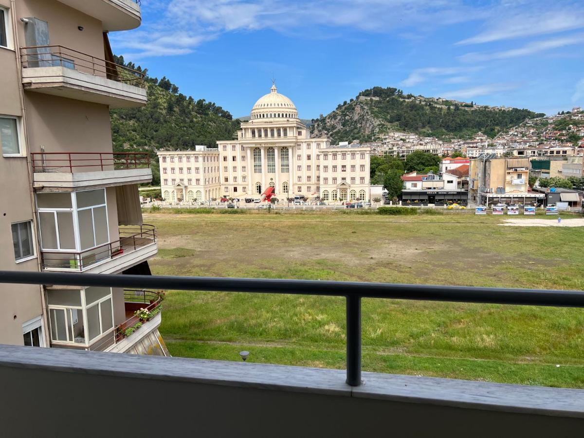 Entire Apartment Castle View بيرات المظهر الخارجي الصورة